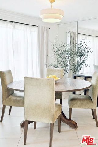 1215 Brockton Avenue 203, Los Angeles, CA 90025