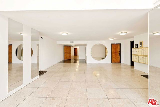 1215 Brockton Avenue 203, Los Angeles, CA 90025