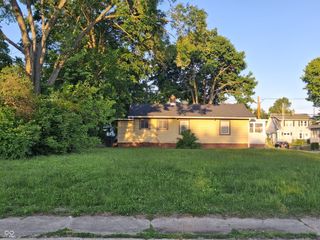 3607 Boulevard Place, Indianapolis, IN 46208