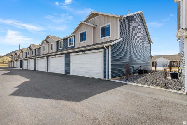 1556 E 460 S, Hyrum, UT 84319
