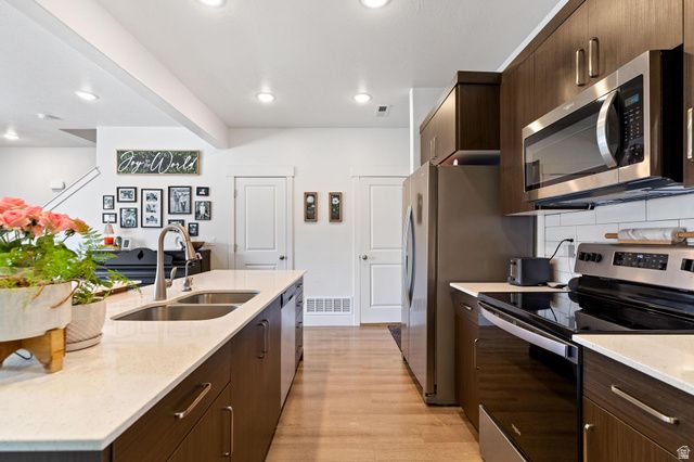 1556 E 460 S, Hyrum, UT 84319