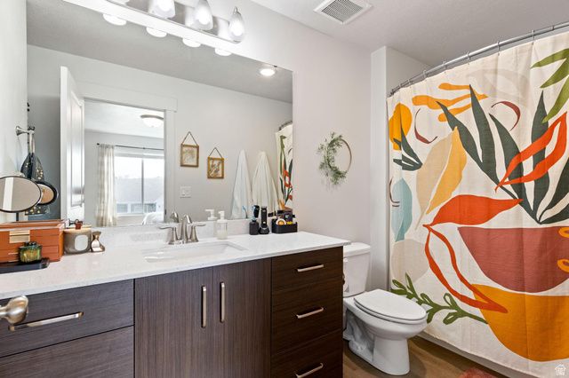 1556 E 460 S, Hyrum, UT 84319