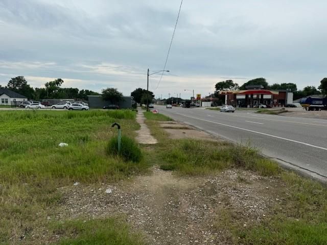 1119 6th St N Street N, Texas City, TX 77590