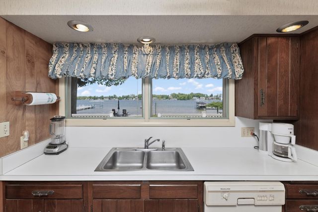 20518 Diamond Shores Drive, Penn Twp, MI 49031