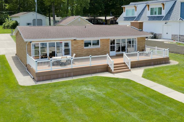 20518 Diamond Shores Drive, Penn Twp, MI 49031