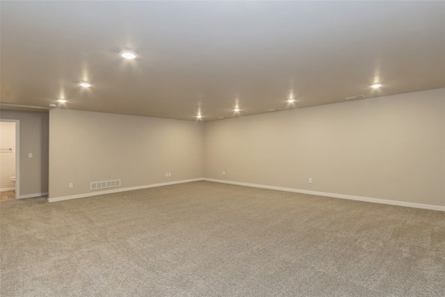 765 Chamberlin Lane, North Liberty, IA 52317