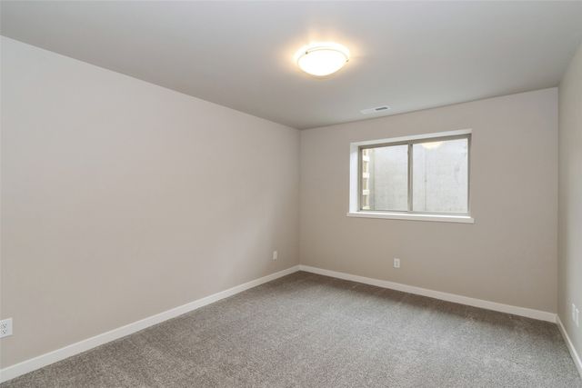 765 Chamberlin Lane, North Liberty, IA 52317