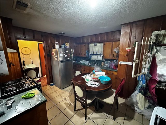 801 Redondo Drive, Houston, TX 77015