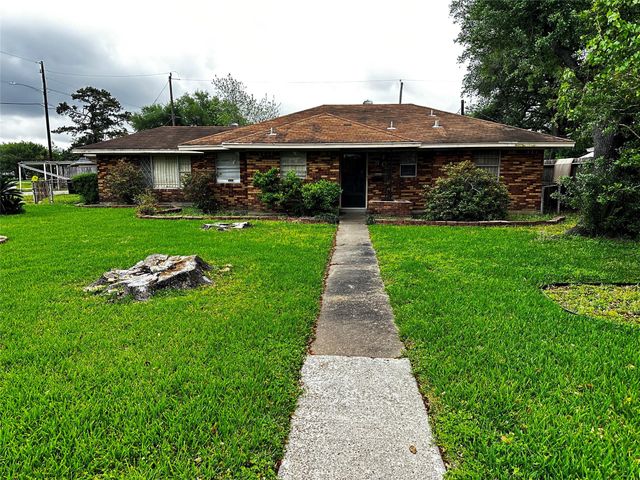 801 Redondo Drive, Houston, TX 77015