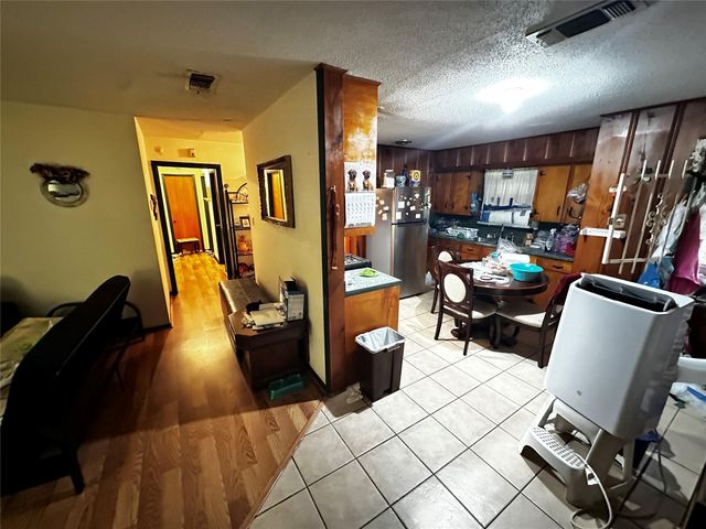 801 Redondo Drive, Houston, TX 77015