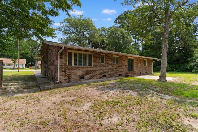 655 5th Ave. N, Surfside Beach, SC 29575