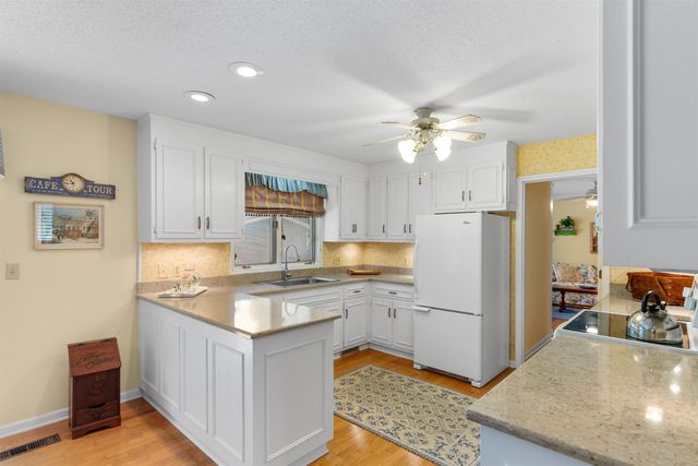 655 5th Ave. N, Surfside Beach, SC 29575