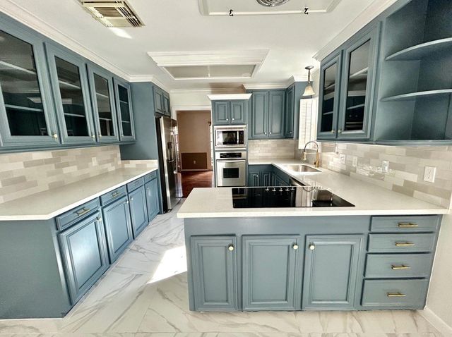 10010 Burgoyne Road, Houston, TX 77042