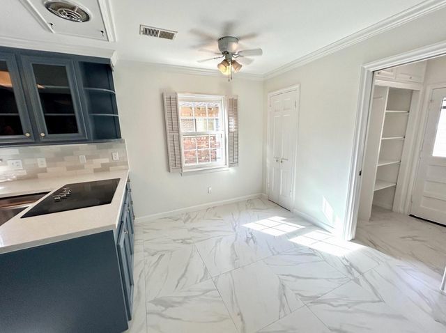 10010 Burgoyne Road, Houston, TX 77042