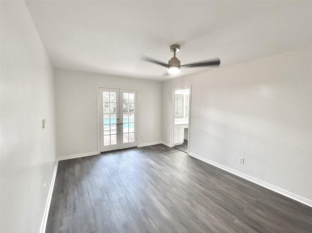 10010 Burgoyne Road, Houston, TX 77042