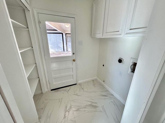 10010 Burgoyne Road, Houston, TX 77042