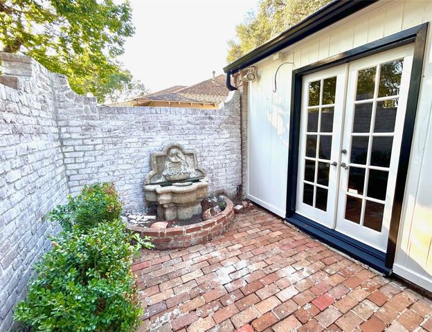 10010 Burgoyne Road, Houston, TX 77042