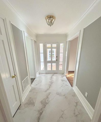 10010 Burgoyne Road, Houston, TX 77042