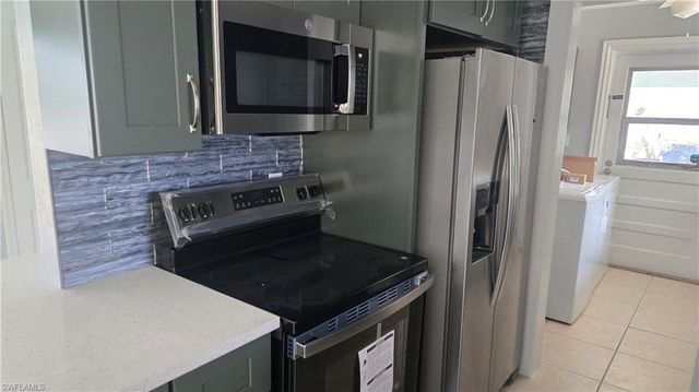 18448 Iris RD, Fort Myers, FL 33967