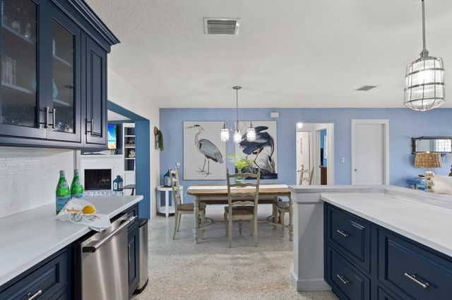 3676 NE Skyline Drive, Jensen Beach, FL 34957