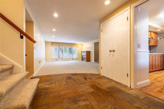 115 Towpath Lane, Brighton, NY 14618