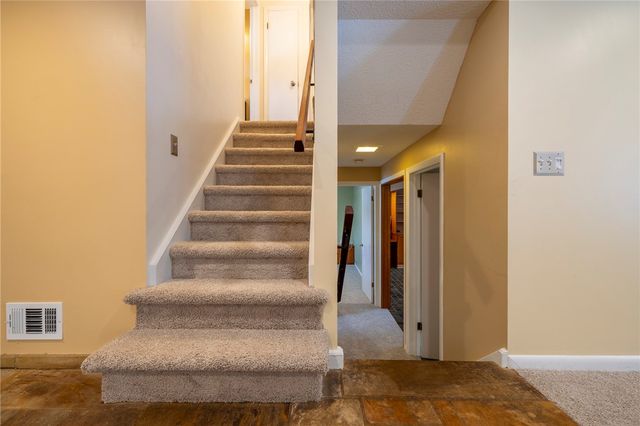 115 Towpath Lane, Brighton, NY 14618