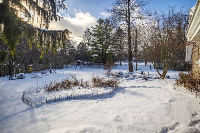 115 Towpath Lane, Brighton, NY 14618