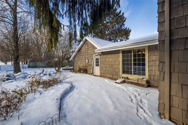 115 Towpath Lane, Brighton, NY 14618