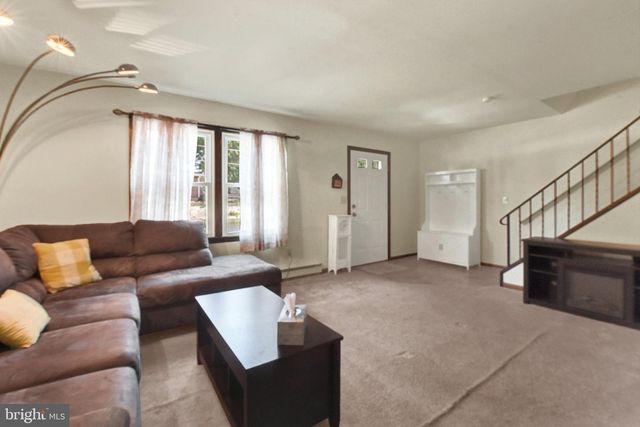 202 MARION AVENUE, Carlisle, PA 17013