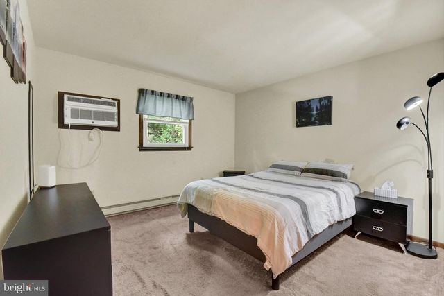 202 MARION AVENUE, Carlisle, PA 17013