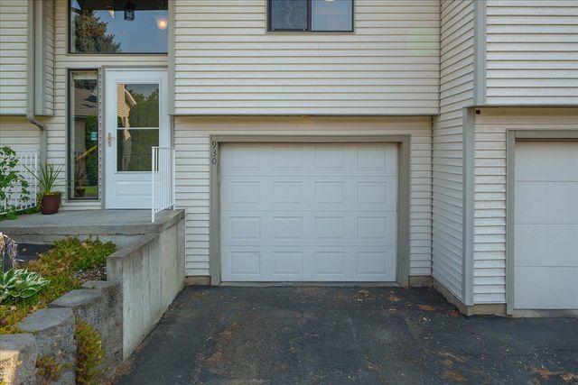 930 E CALKINS Dr, Spokane, WA 99208