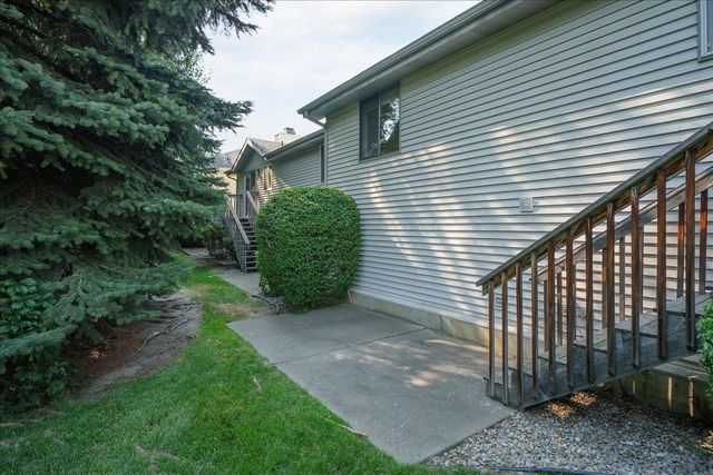 930 E CALKINS Dr, Spokane, WA 99208
