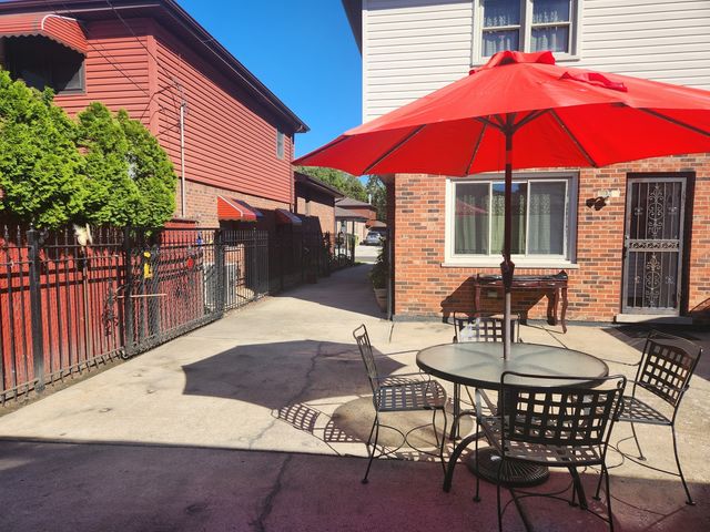 11532 S Avenue G, Chicago, IL 60617