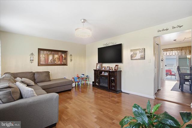 844 MARJORY TER, Lancaster, PA 17603