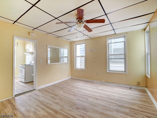 21 High Street, Passaic City, NJ 07055