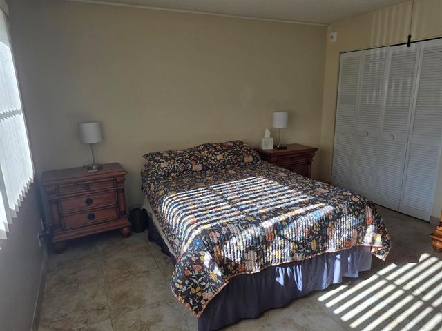808 SE 7th Street 101, Deerfield Beach, FL 33441