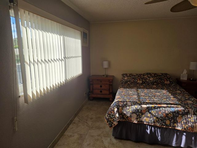 808 SE 7th Street 101, Deerfield Beach, FL 33441