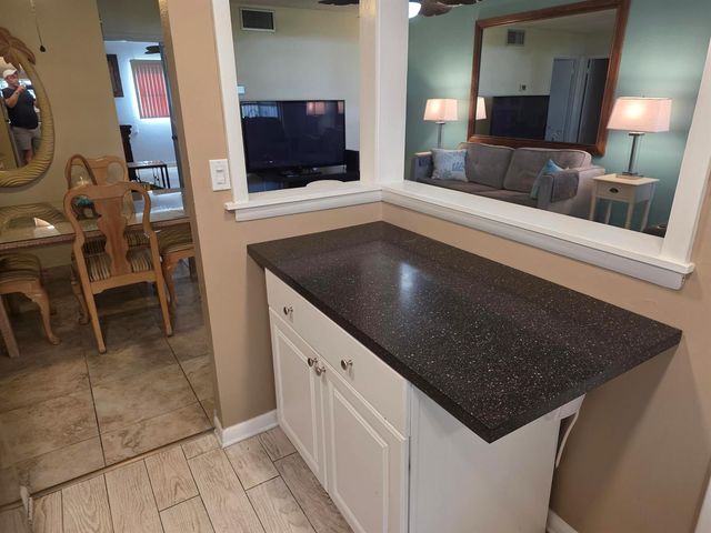 808 SE 7th Street 101, Deerfield Beach, FL 33441