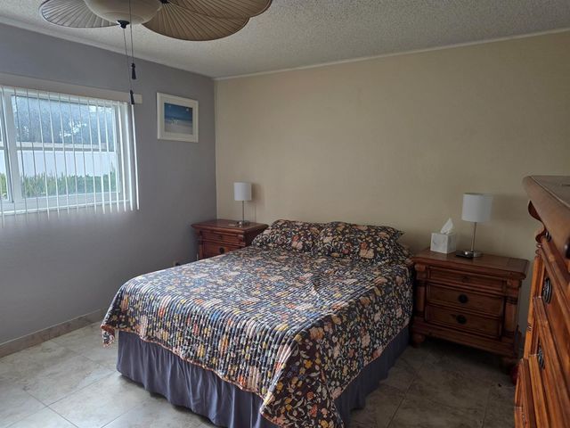 808 SE 7th Street 101, Deerfield Beach, FL 33441