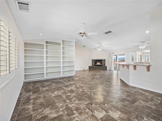 16992 Joshua, Apple Valley, CA 92307