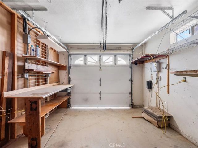 16992 Joshua, Apple Valley, CA 92307