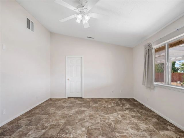 16992 Joshua, Apple Valley, CA 92307