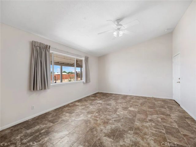 16992 Joshua, Apple Valley, CA 92307