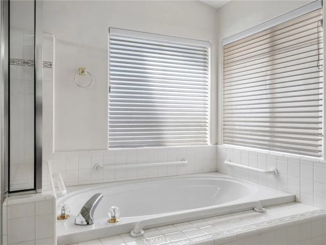 16992 Joshua, Apple Valley, CA 92307
