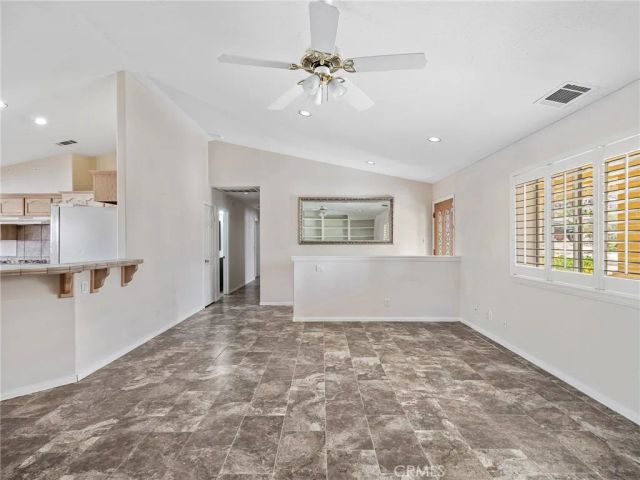 16992 Joshua, Apple Valley, CA 92307