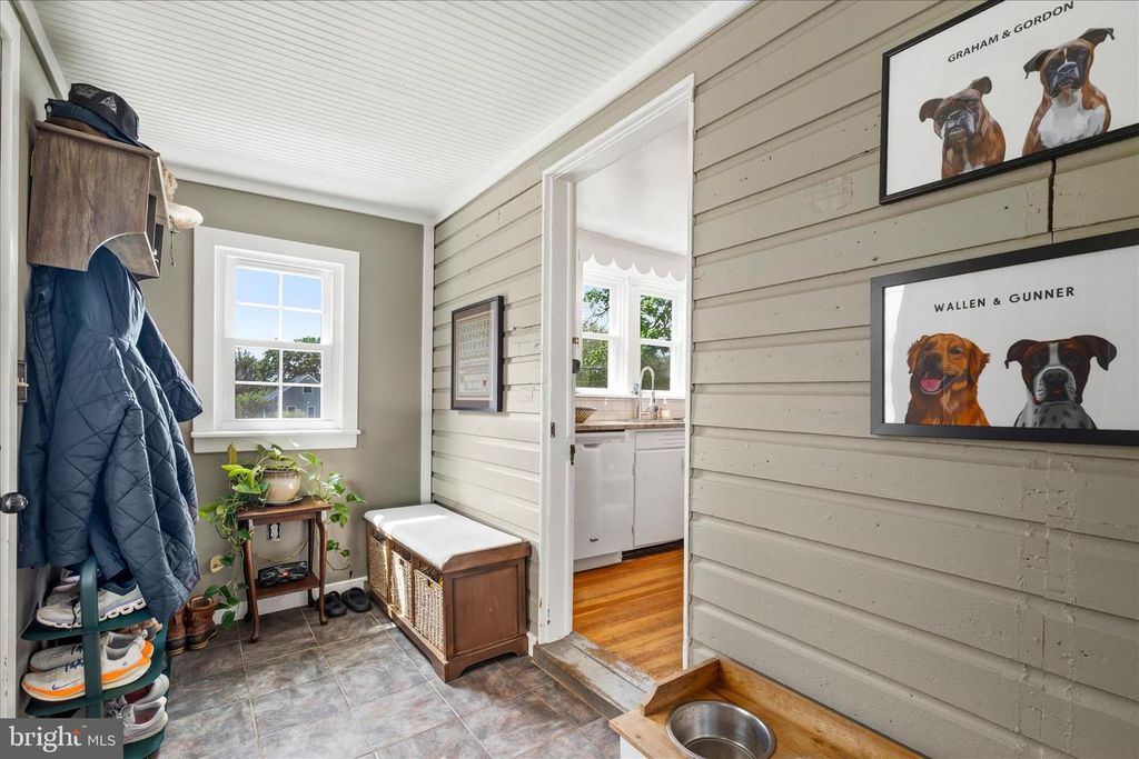 Image 15 of property listing at 8701C YELLOW SPRINGS RD, Frederick, MD 21702