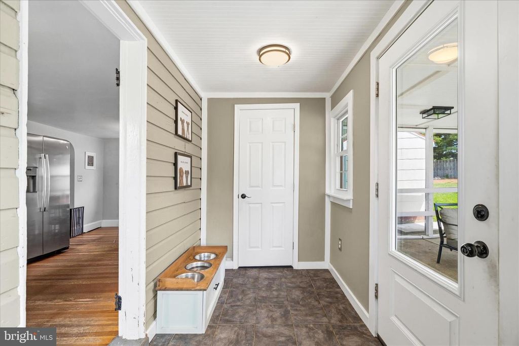 Image 16 of property listing at 8701C YELLOW SPRINGS RD, Frederick, MD 21702