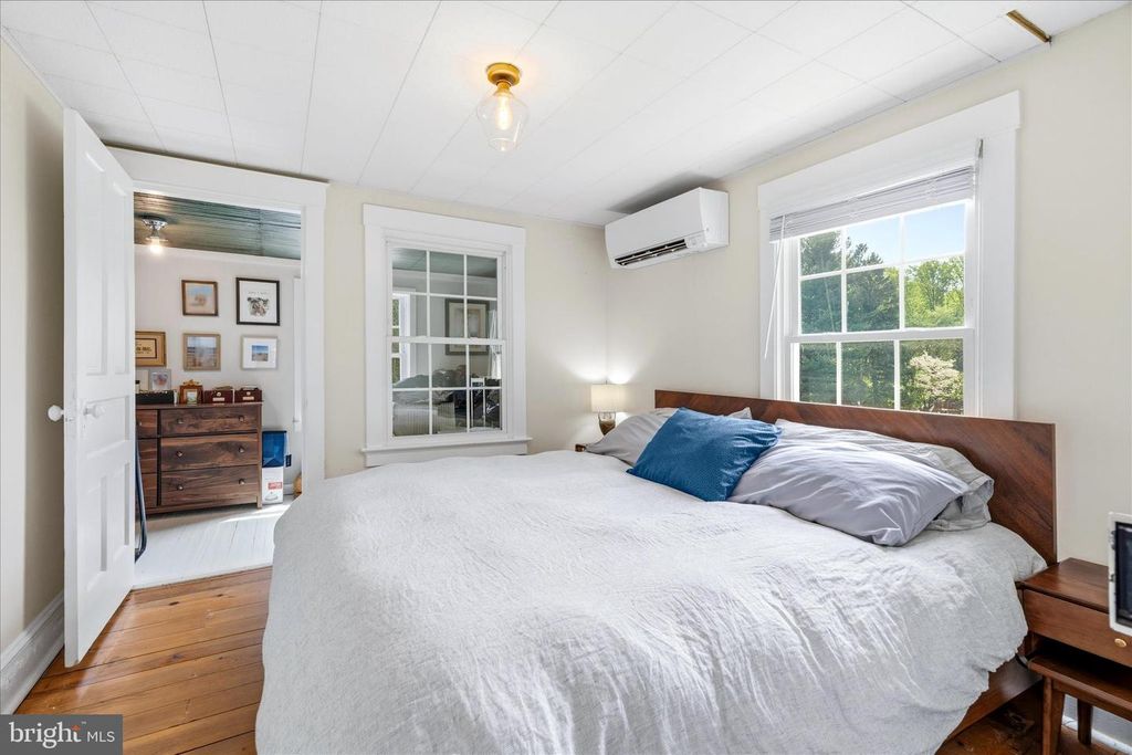 Image 19 of property listing at 8701C YELLOW SPRINGS RD, Frederick, MD 21702