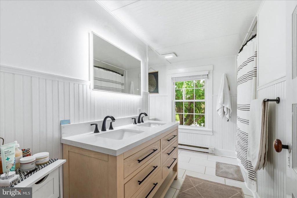 Image 21 of property listing at 8701C YELLOW SPRINGS RD, Frederick, MD 21702