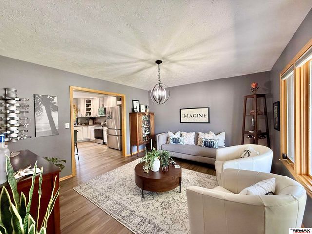 5521 S 72nd Street, Lincoln, NE 68516